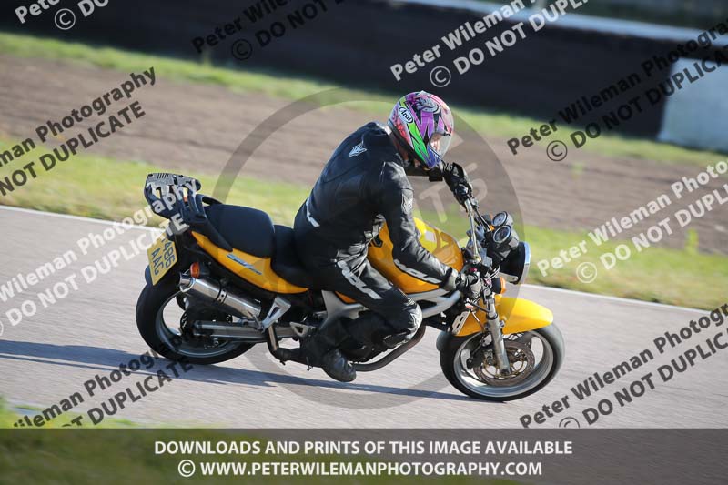 Rockingham no limits trackday;enduro digital images;event digital images;eventdigitalimages;no limits trackdays;peter wileman photography;racing digital images;rockingham raceway northamptonshire;rockingham trackday photographs;trackday digital images;trackday photos
